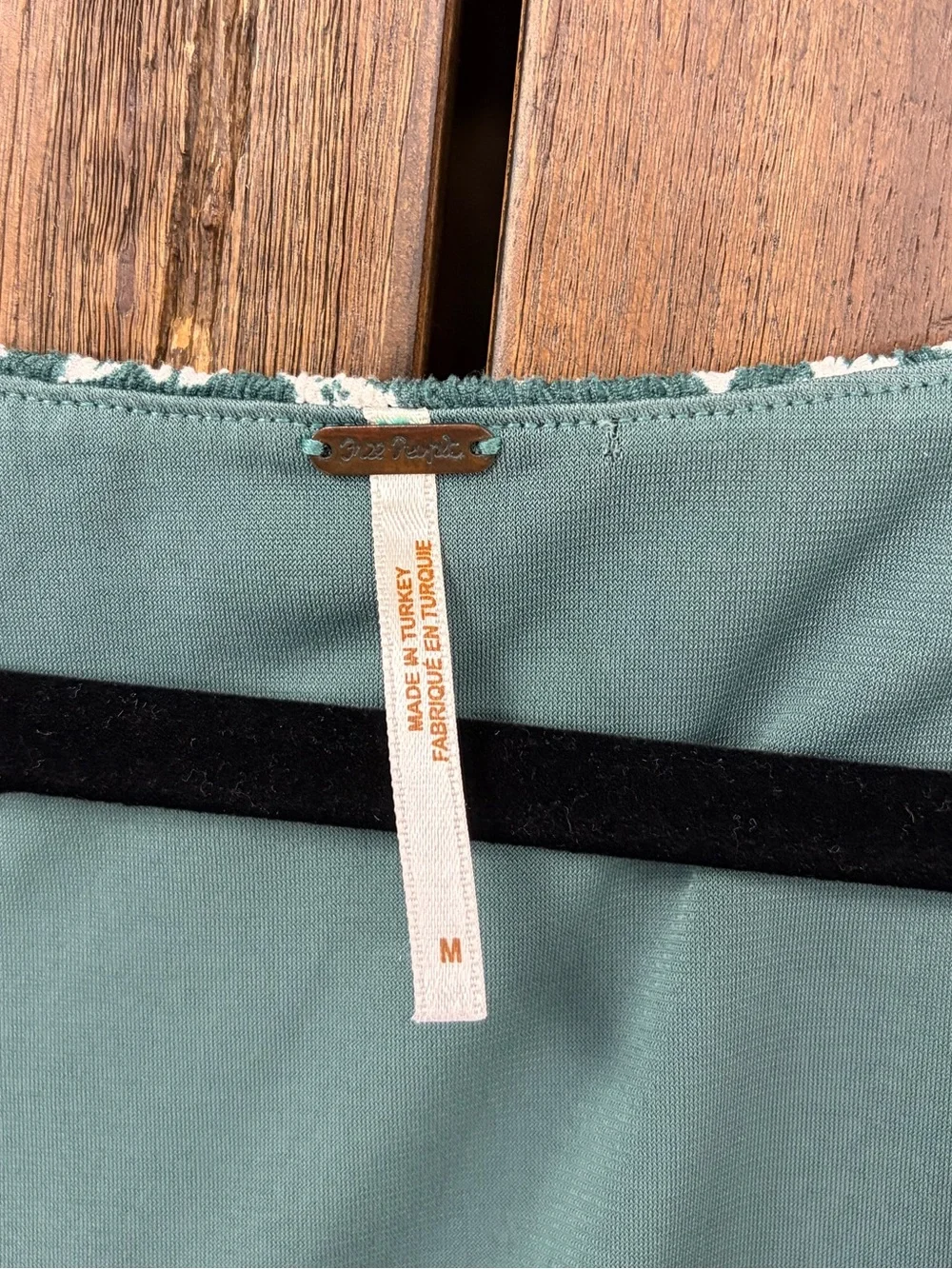 Free‎ People Cottagecore Boho Daisy Chain Puff Sleeve Crop Top Green/Teal Size M